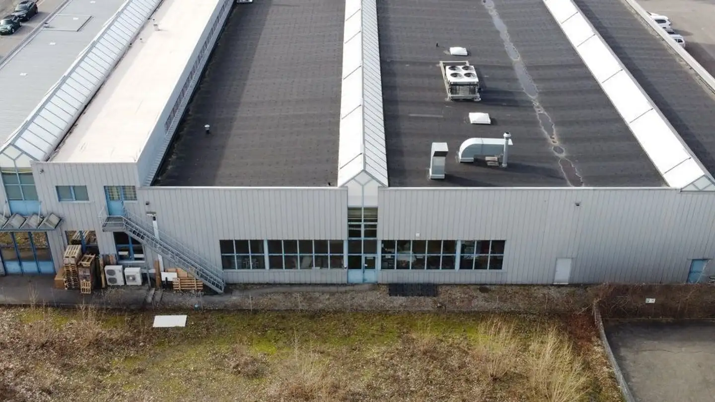 Mixed-use building for sale - Gewerbestrasse 15, 4123 Allschwil - Photo 2