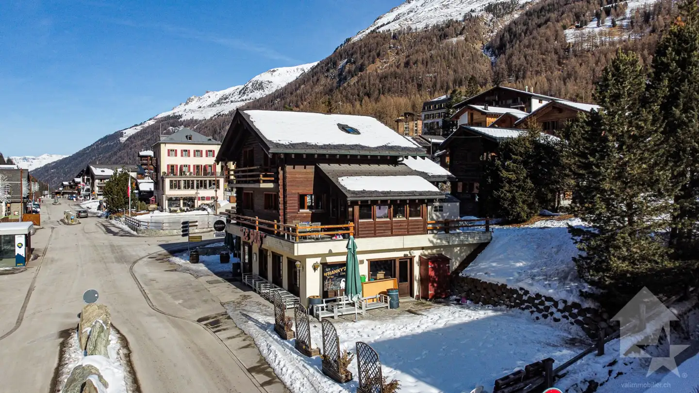 Bar for sale - Rue Des Cinq 4000 31, 3961 Zinal - Photo 2