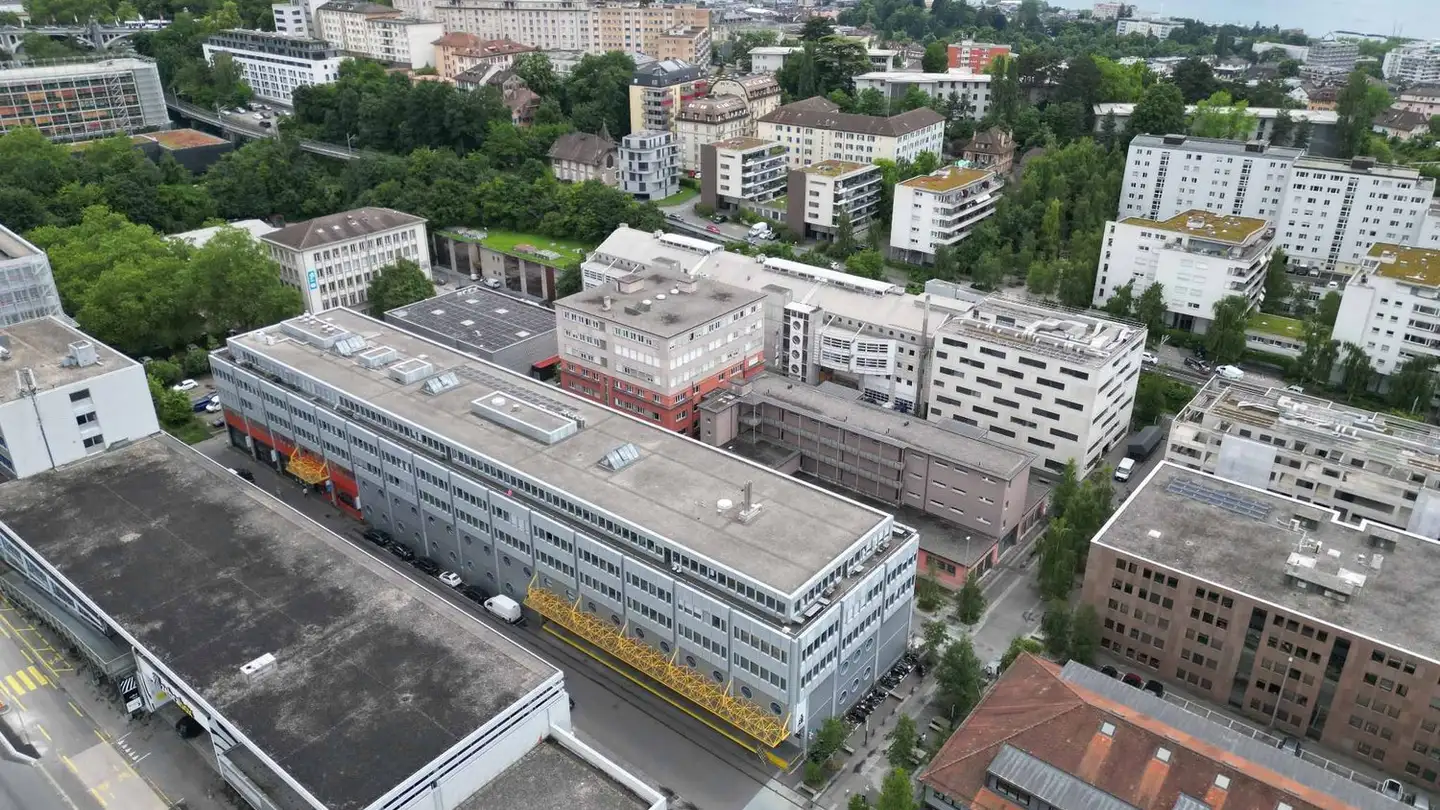 Commercial à louer - 1004 Lausanne