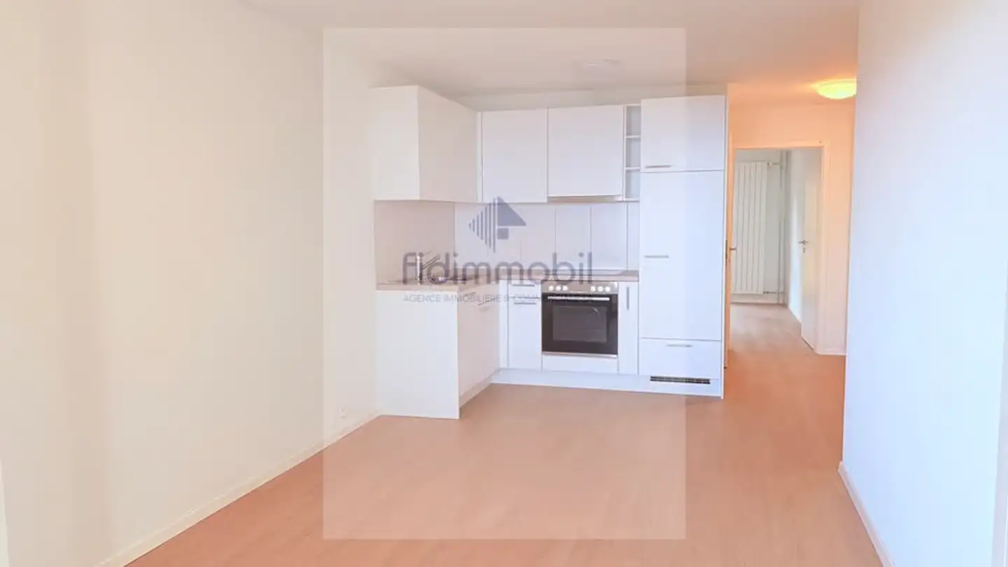 Apartment for rent - Rue Denis-De-Rougemont 8, 2000 Neuchâtel - Photo 2