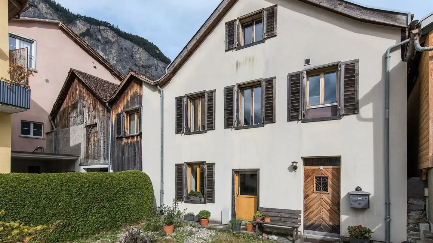 Single house for sale - Chrüzlistutz, 7012 Felsberg