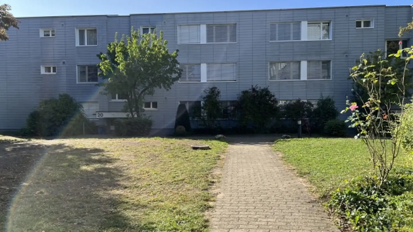 Überdachter Parkplatz mieten - Riedhofstrasse, 8408 Winterthur