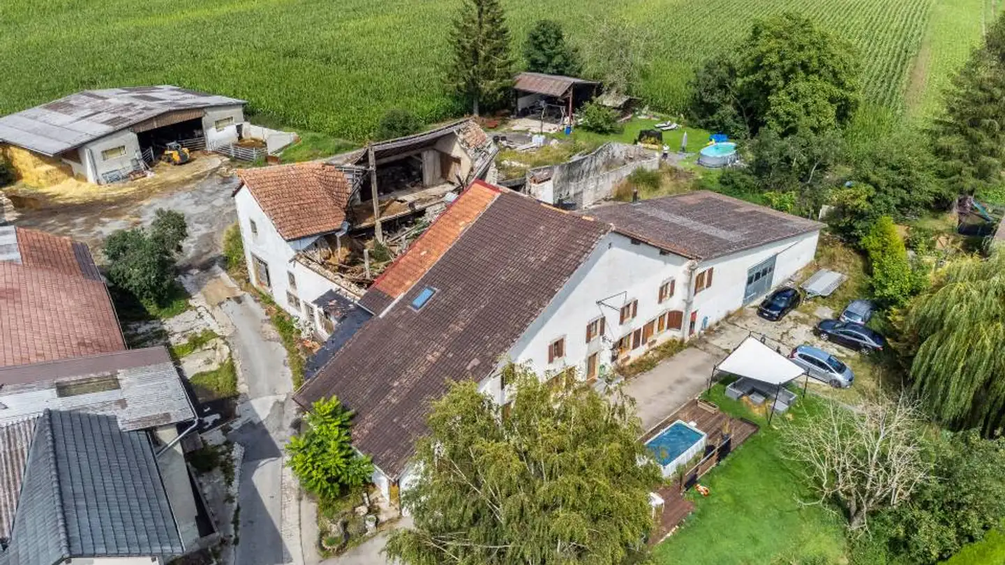Single house for sale - 2037 Montmollin