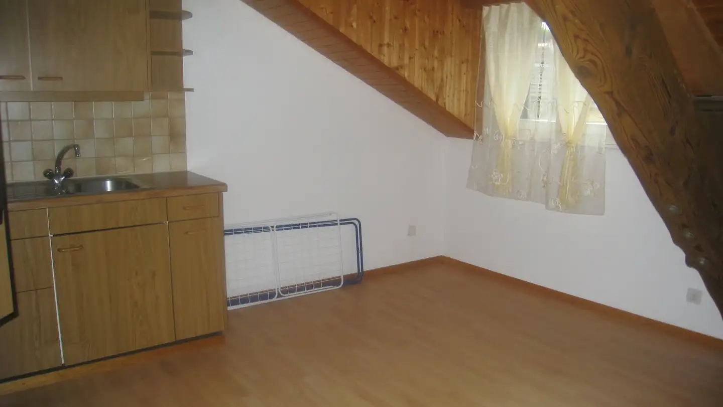 Attic flat for rent - Aeussere Grundstrasse 9, 8762 Schwanden GL - Photo 4