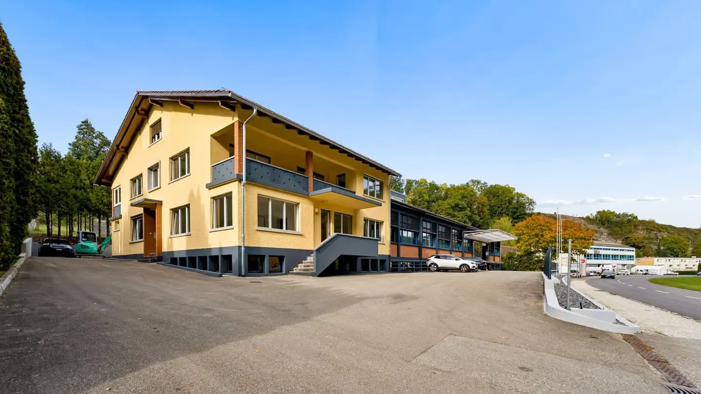 Gewerbe mieten - Chrummatt 42, 3175 Flamatt