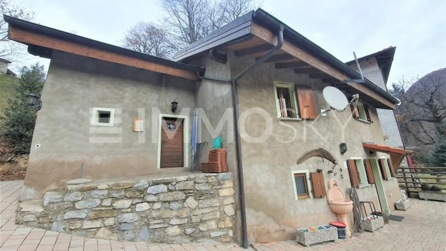 Einfamilienhaus kaufen - 6838 Muggio