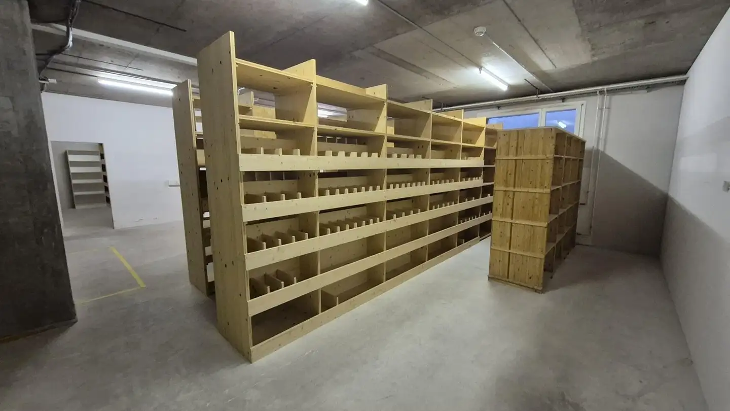 Storage space for rent - Industriestrasse 38, 5314 Kleindöttingen - Photo 3