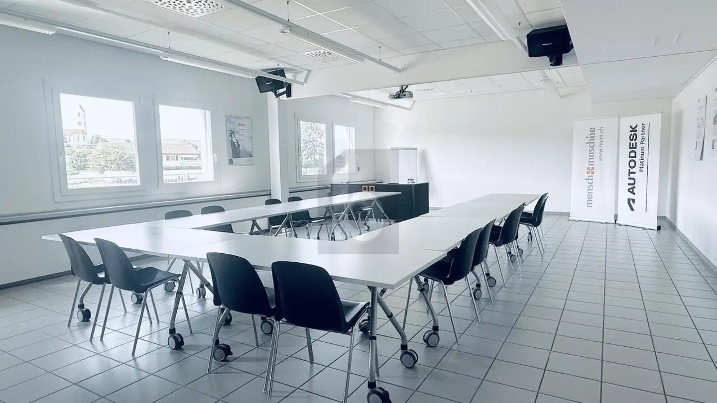 Office space for rent - 5034 Suhr - Photo 2