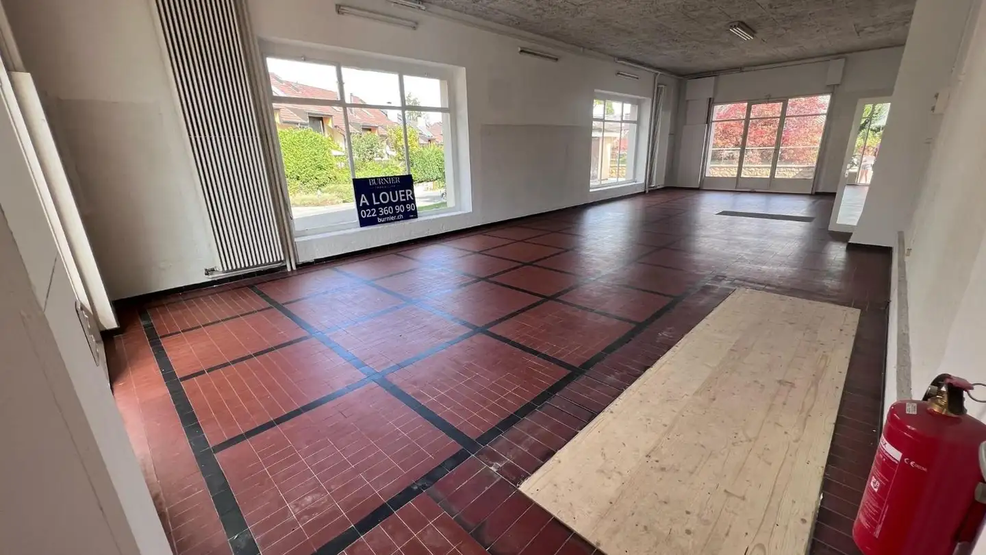 Arcade for rent - Grand-Rue 3, 1262 Eysins - Photo 4