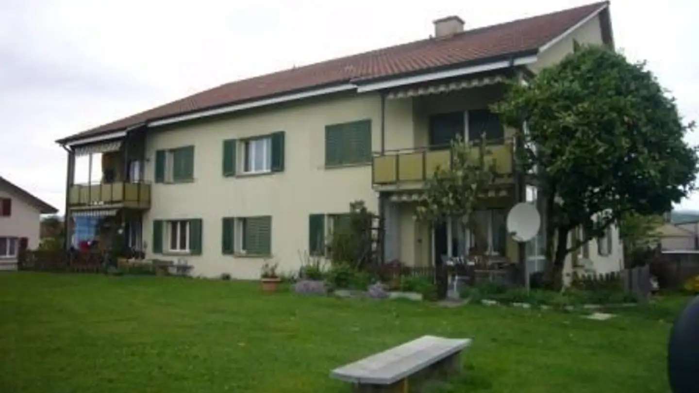 Dachgeschosswohnung mieten - Grünau 5, 4665 Oftringen