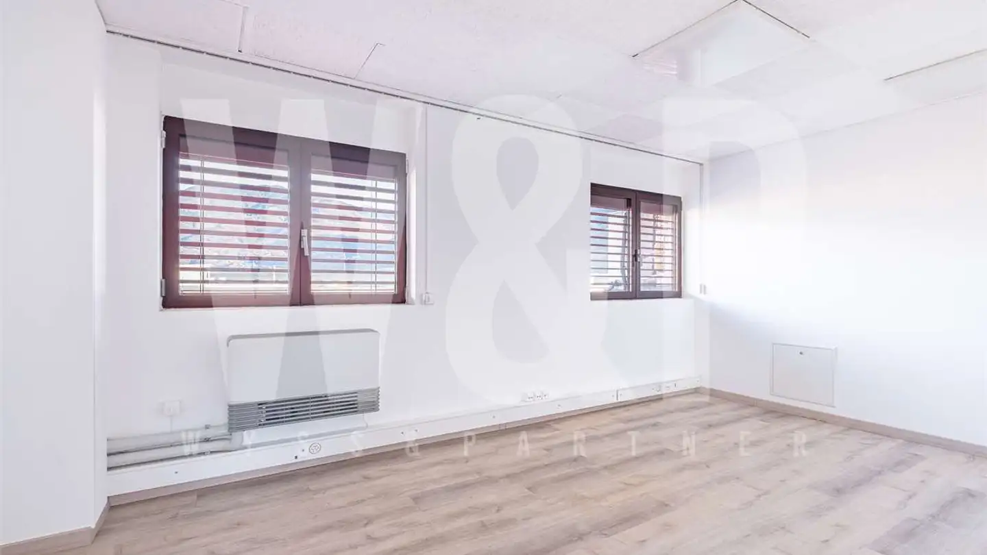Bürofläche mieten - In Tirada 34, 6528 Camorino - Foto 2