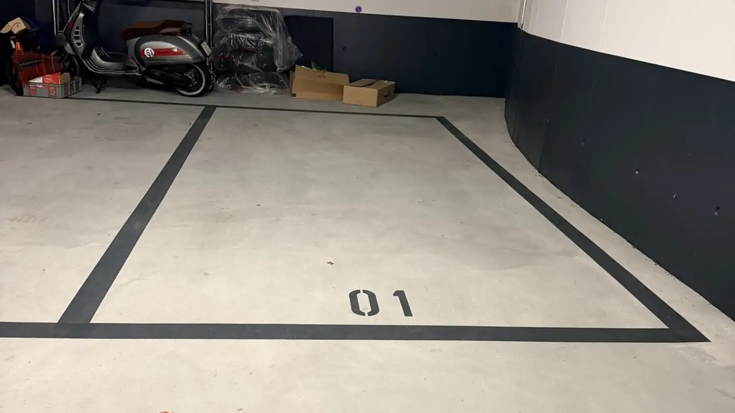 Parkplatz im Freien mieten - Wisentalstrasse 7e, 8185 Winkel