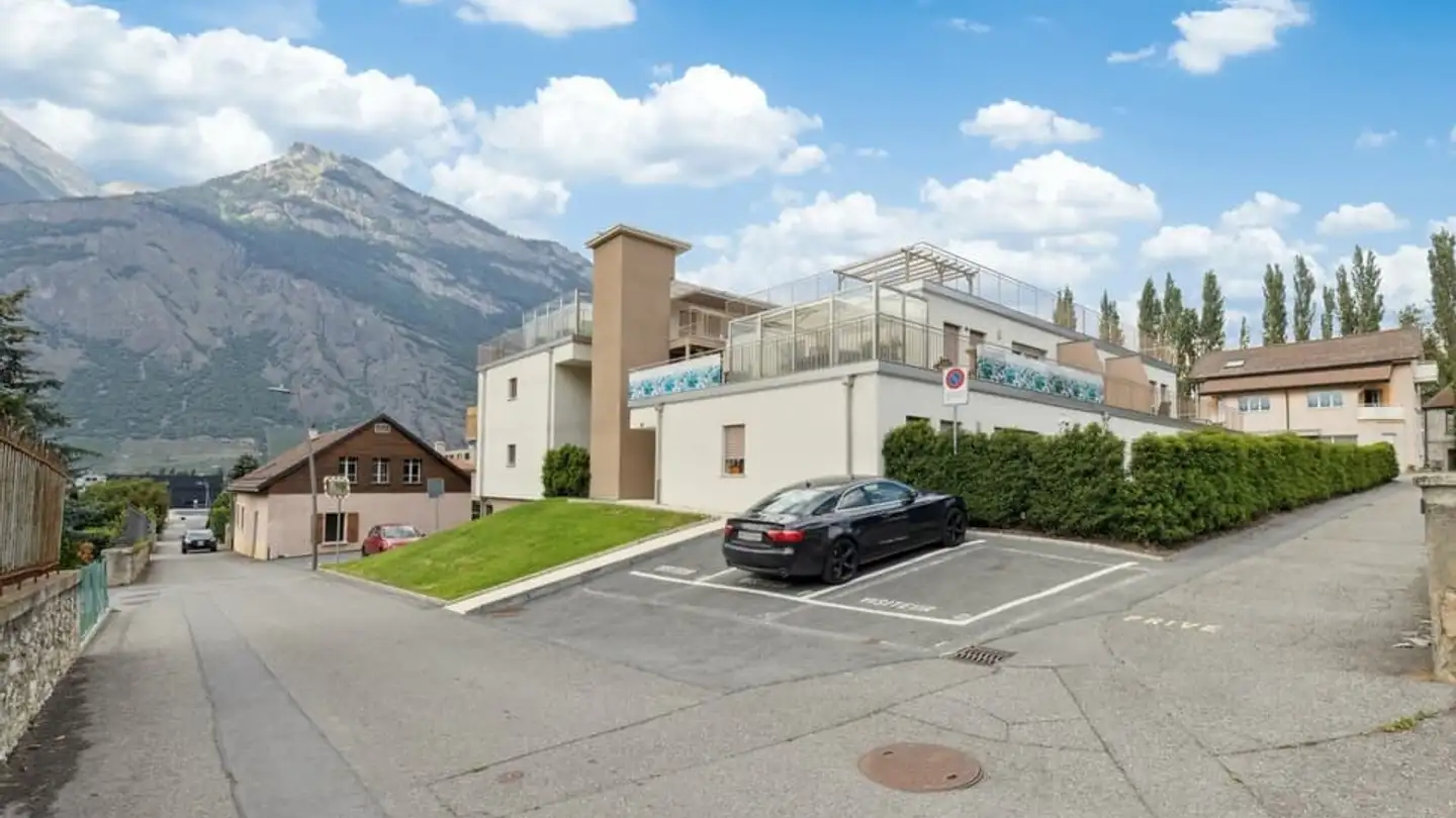 Apartment for rent - Chemin Fama 13, 1907 Saxon - Photo 2