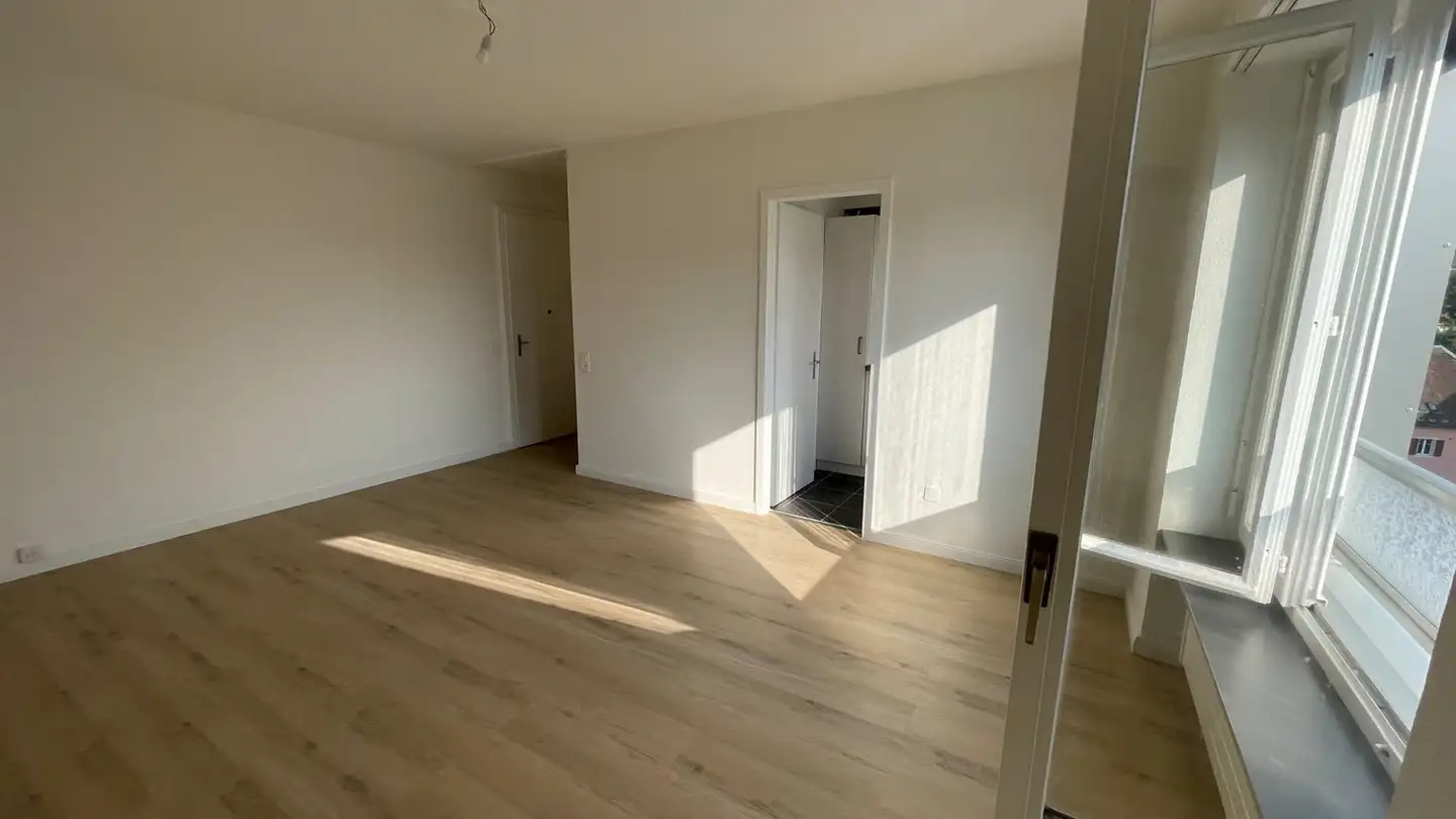 Apartment for rent - Avenue Léopold-Robert 13, 2300 La Chaux-de-Fonds - Photo 3