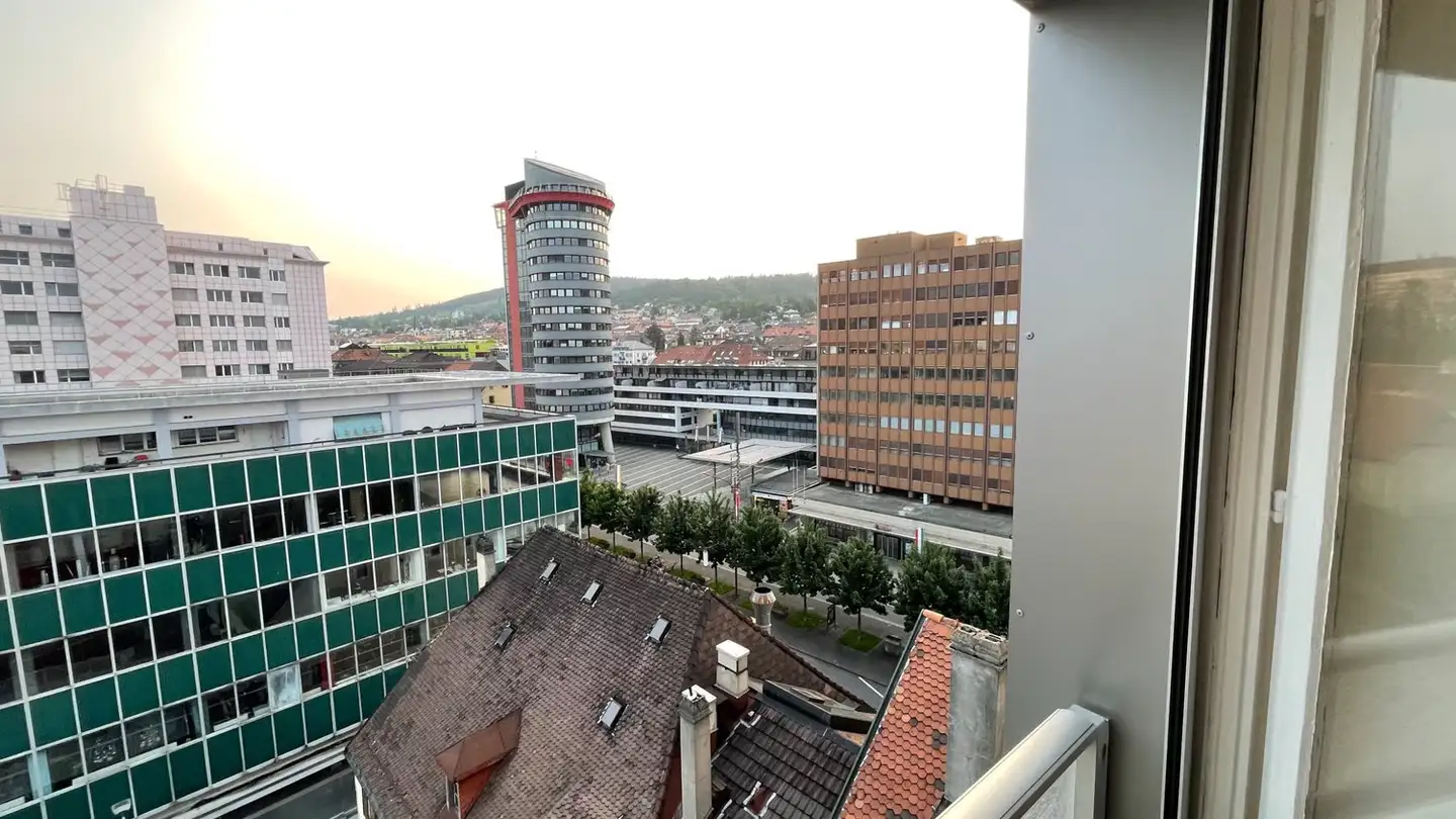 Apartment for rent - Avenue Léopold-Robert 13, 2300 La Chaux-de-Fonds - Photo 4
