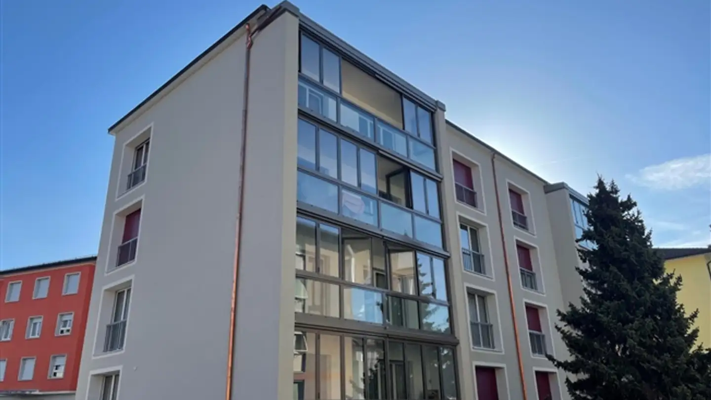 Outdoor parking space for rent - Rue De L'industrie 5, 1030 Bussigny