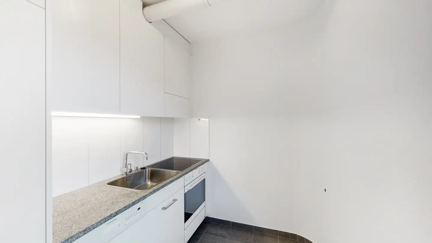 Apartment for rent - Via Del Tiglio 3, 6592 S. Antonino - Photo 2