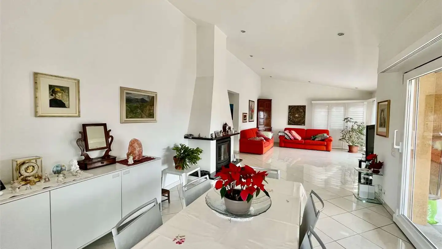 Villa for sale - 6965 Cadro