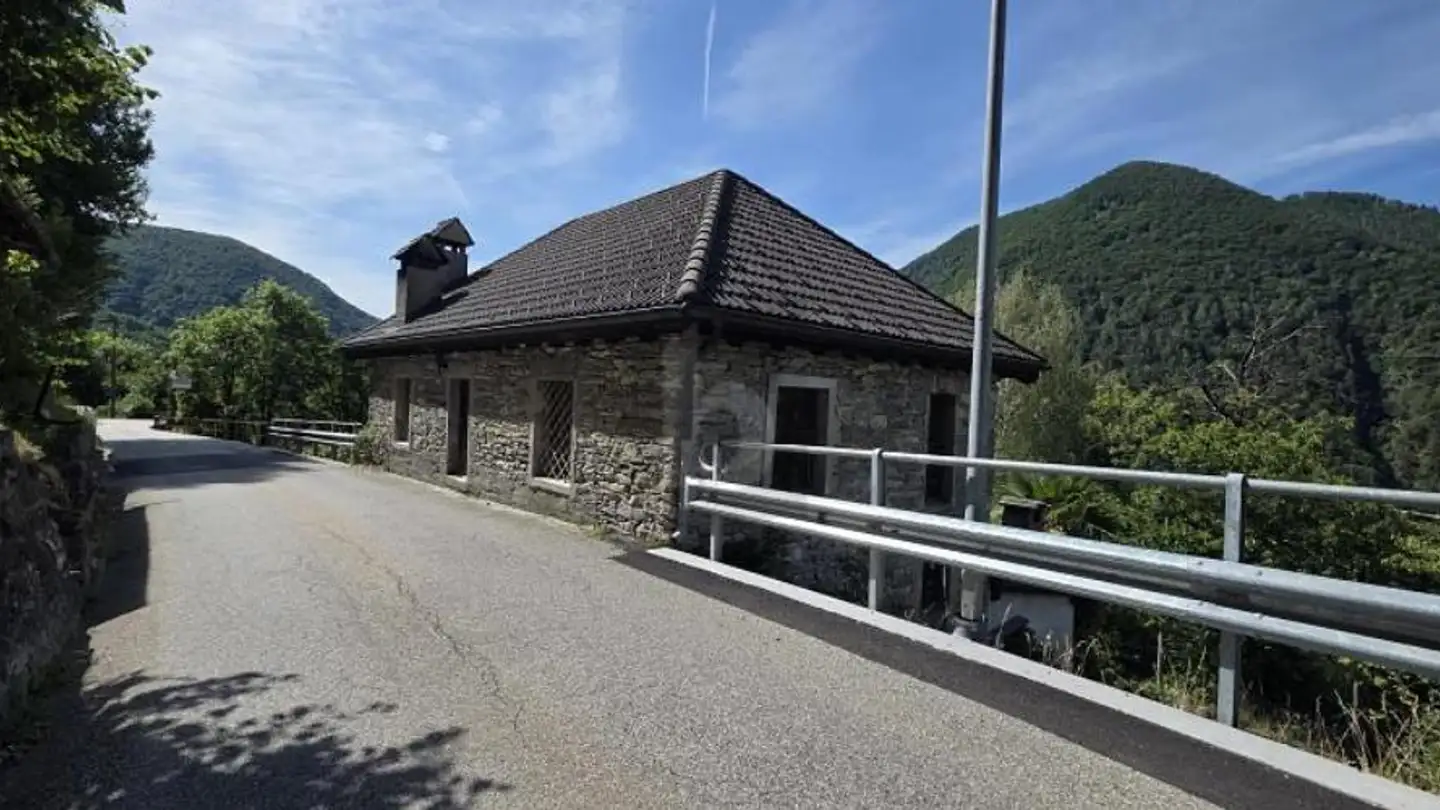 Single house for sale - 6661 Auressio