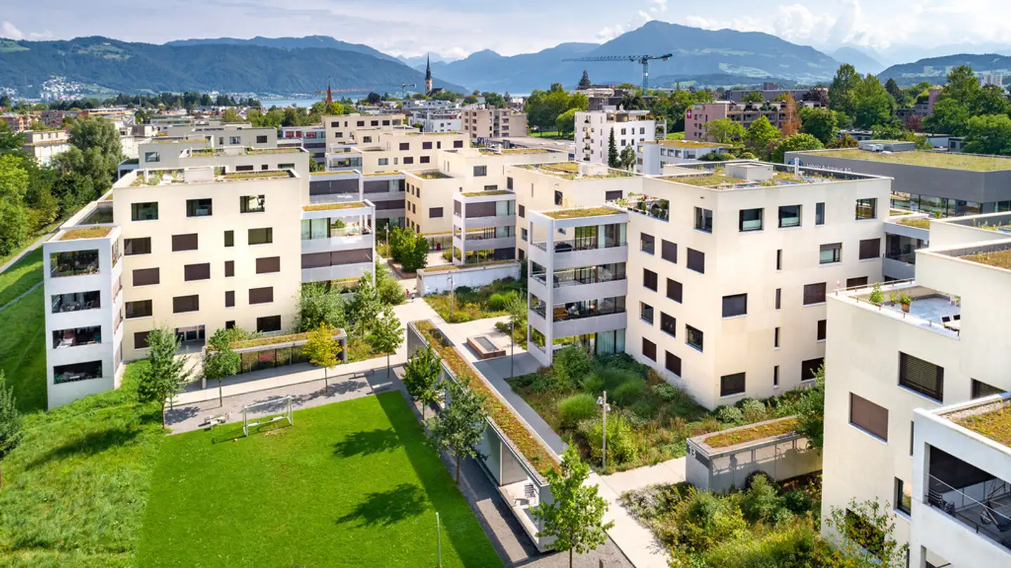 Indoor motorbike parking space for rent - Obermühleweid 2, 6330 Cham