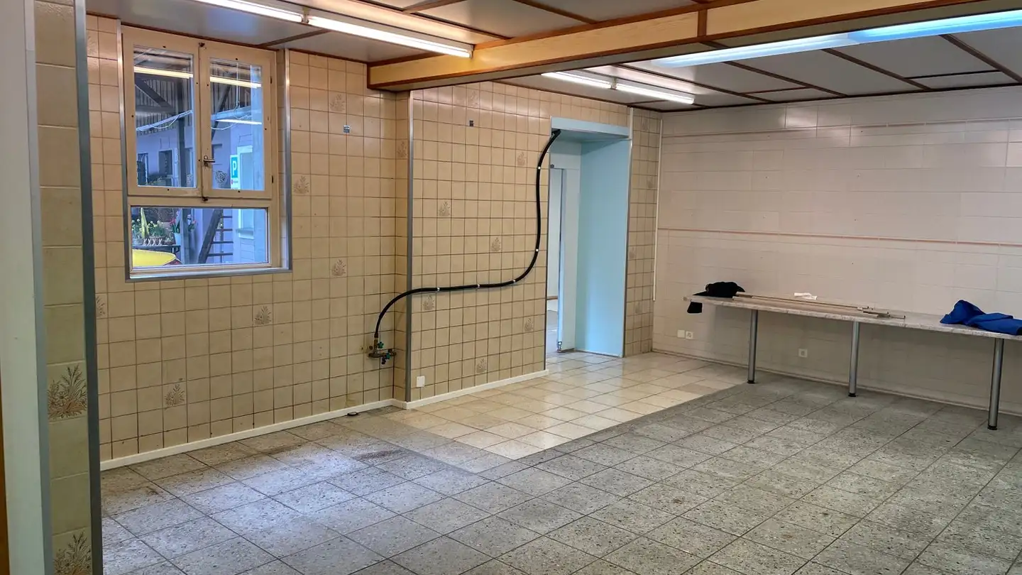 Commercial à louer - Schützengasse 1, 6460 Altdorf UR - Photo 2