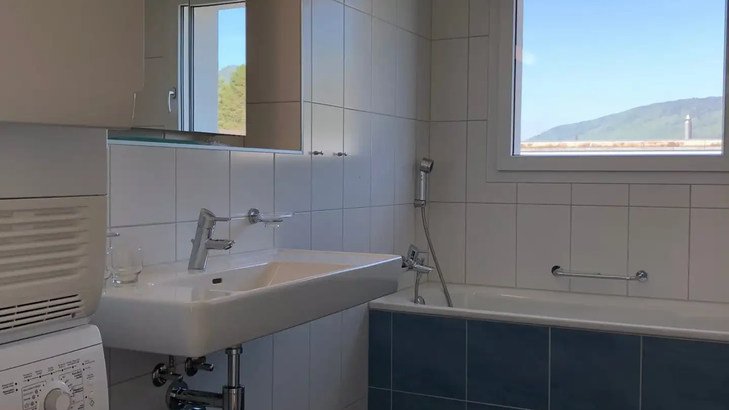 Attique à louer - Chemin De Scheuren / Scheurenweg 49, 2504 Biel/Bienne - Photo 3