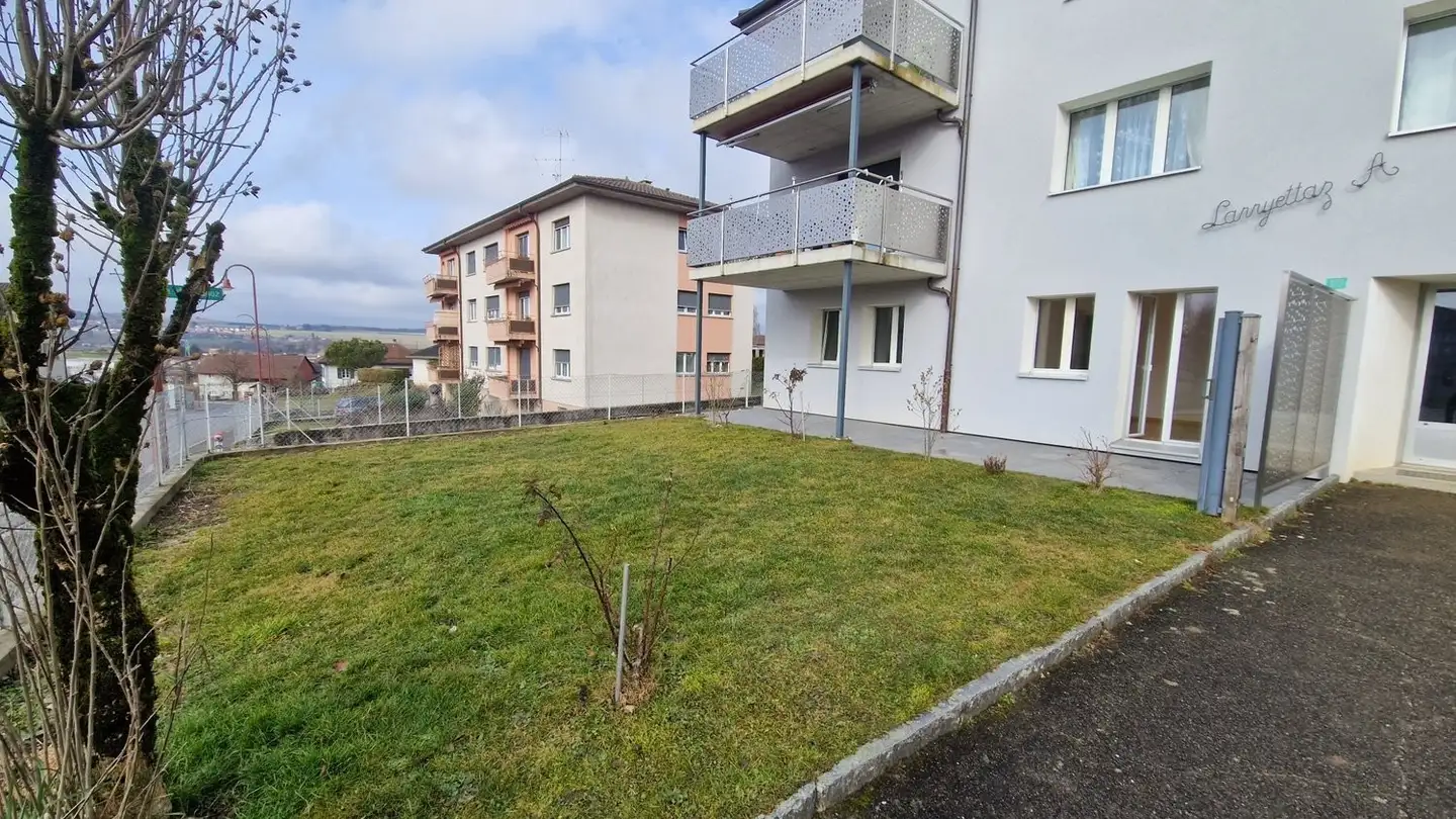 Wohnung mieten - Place de la Gare 10, 1038 Bercher - Foto 2