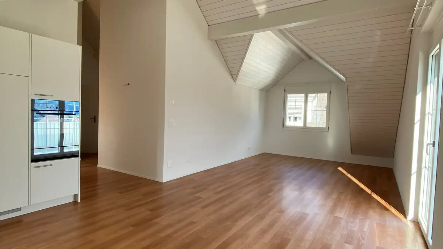 Attique à louer - Schmittenstrasse 22, 8912 Obfelden - Photo 2