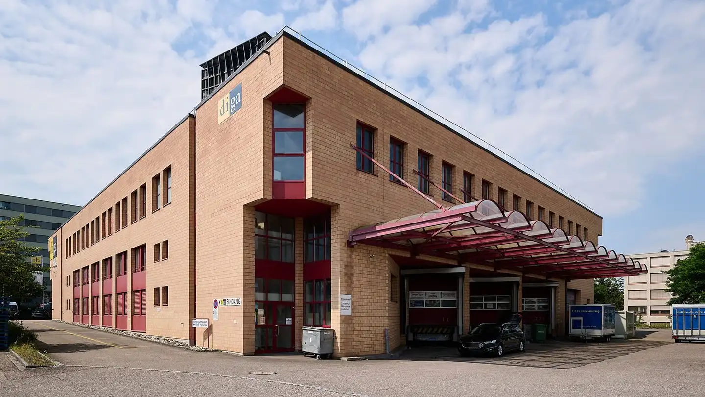 Storage space for rent - Zurlindenstrasse 3, 4133 Pratteln