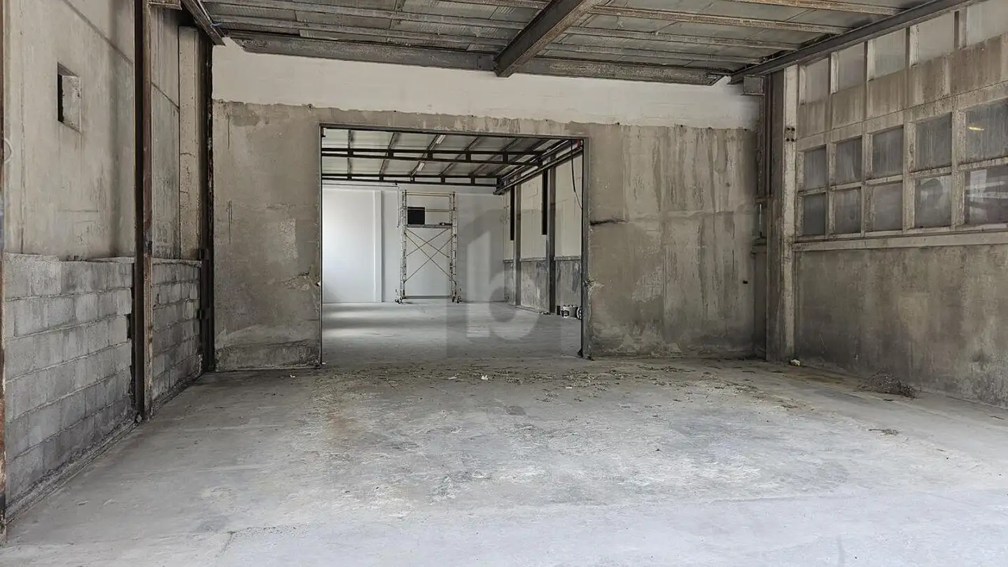 Industrial property for rent - 1904 Vernayaz - Photo 4