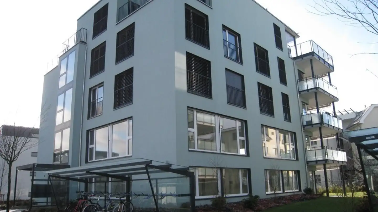 Bureau à louer - Spitzengeerstrasse 7, 8606 Nänikon