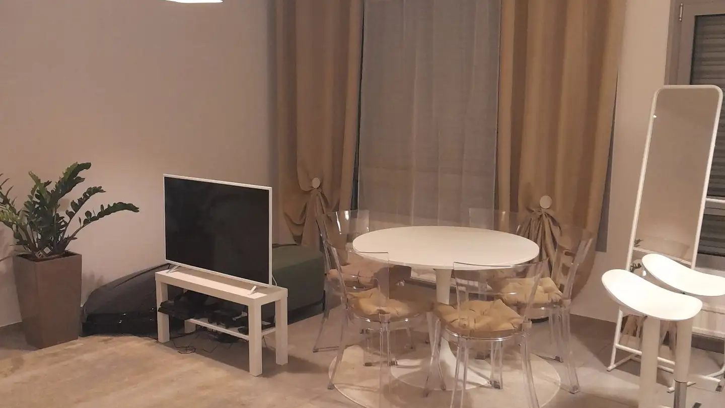 Appartamento in affitto - Via Dei Canova 3, 6830 Chiasso - Photo 2