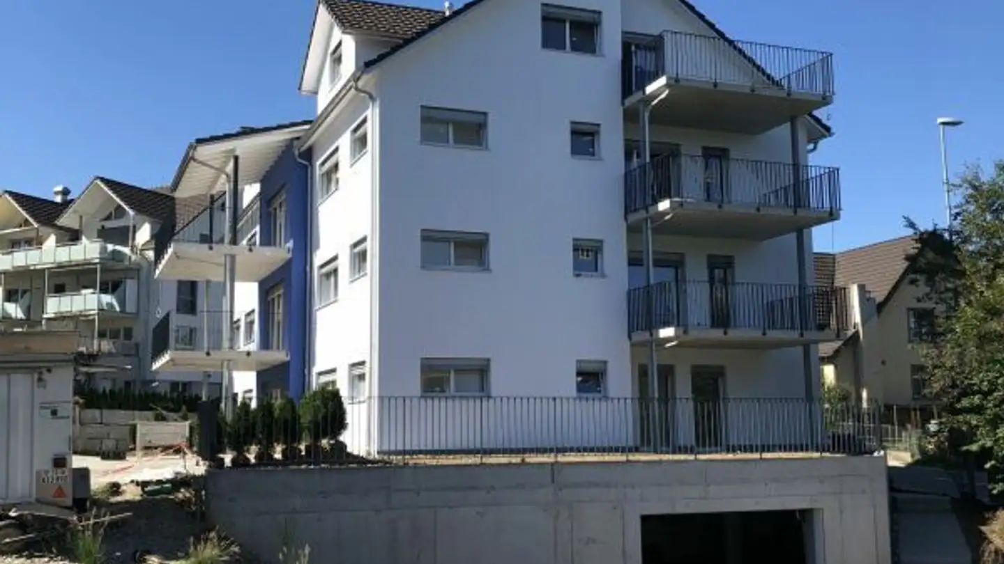 Outdoor parking space for rent - Oberdorf, 9565 Bussnang - Photo 2