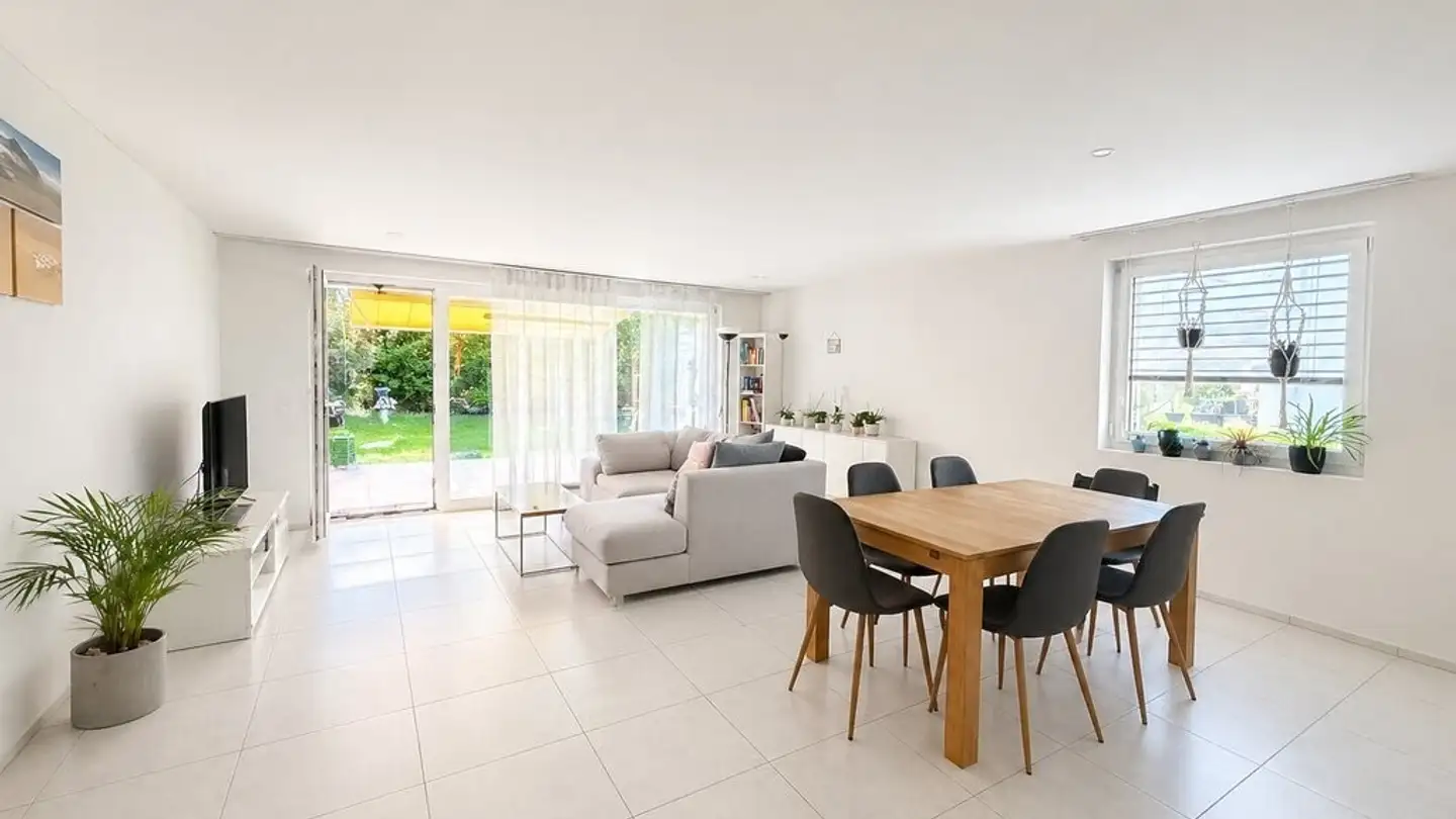 Wohnung mieten - Wingertstrasse 12, 7012 Felsberg - Foto 3