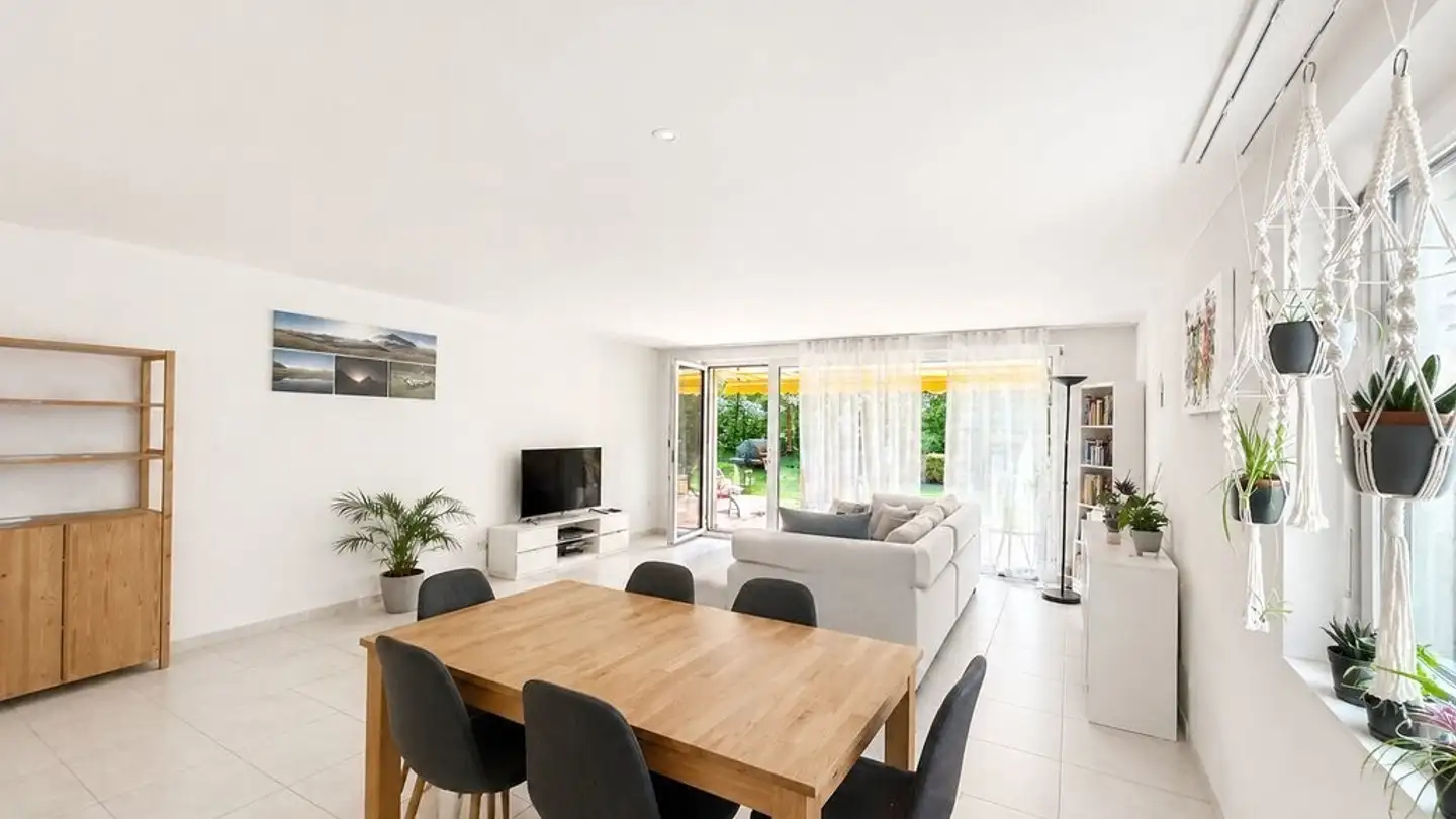 Wohnung mieten - Wingertstrasse 12, 7012 Felsberg - Foto 4