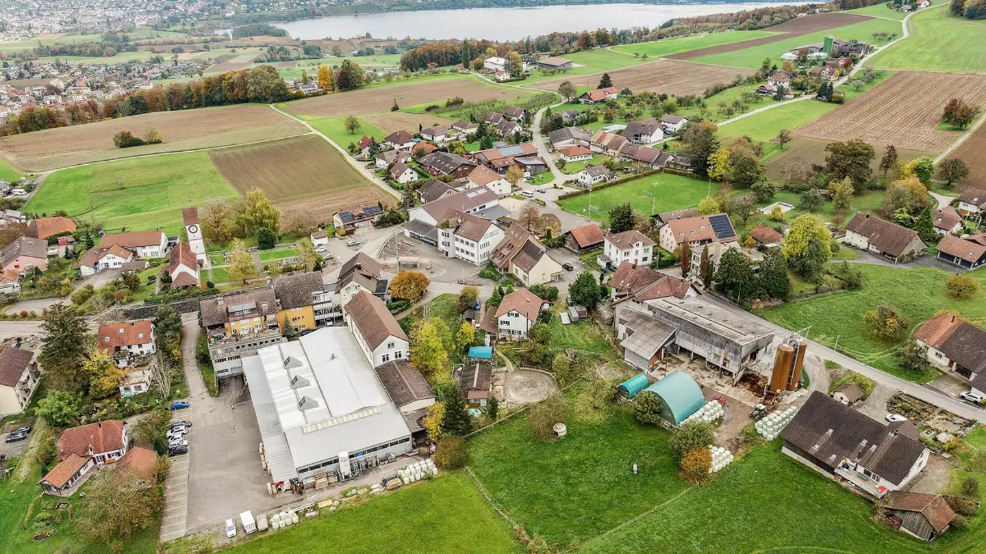 Edificio residenziale in vendita - Dorfstrasse 22, 5725 Leutwil - Foto 4