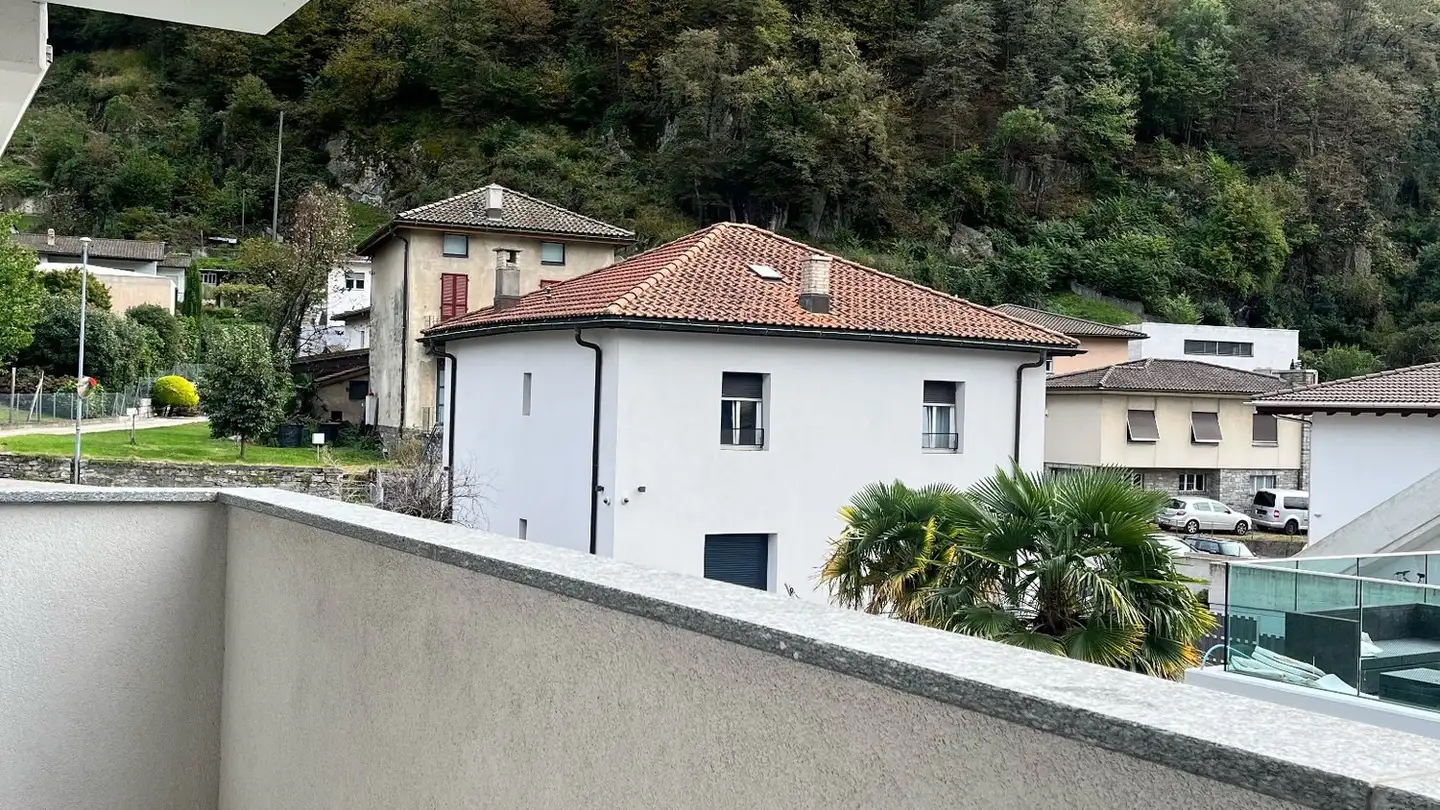 Appartement à louer - 6517 Arbedo - Photo 3