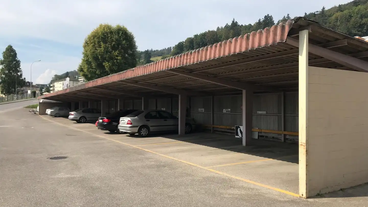 Place de parking couverte à louer - Poststrasse 7, 6242 Wauwil