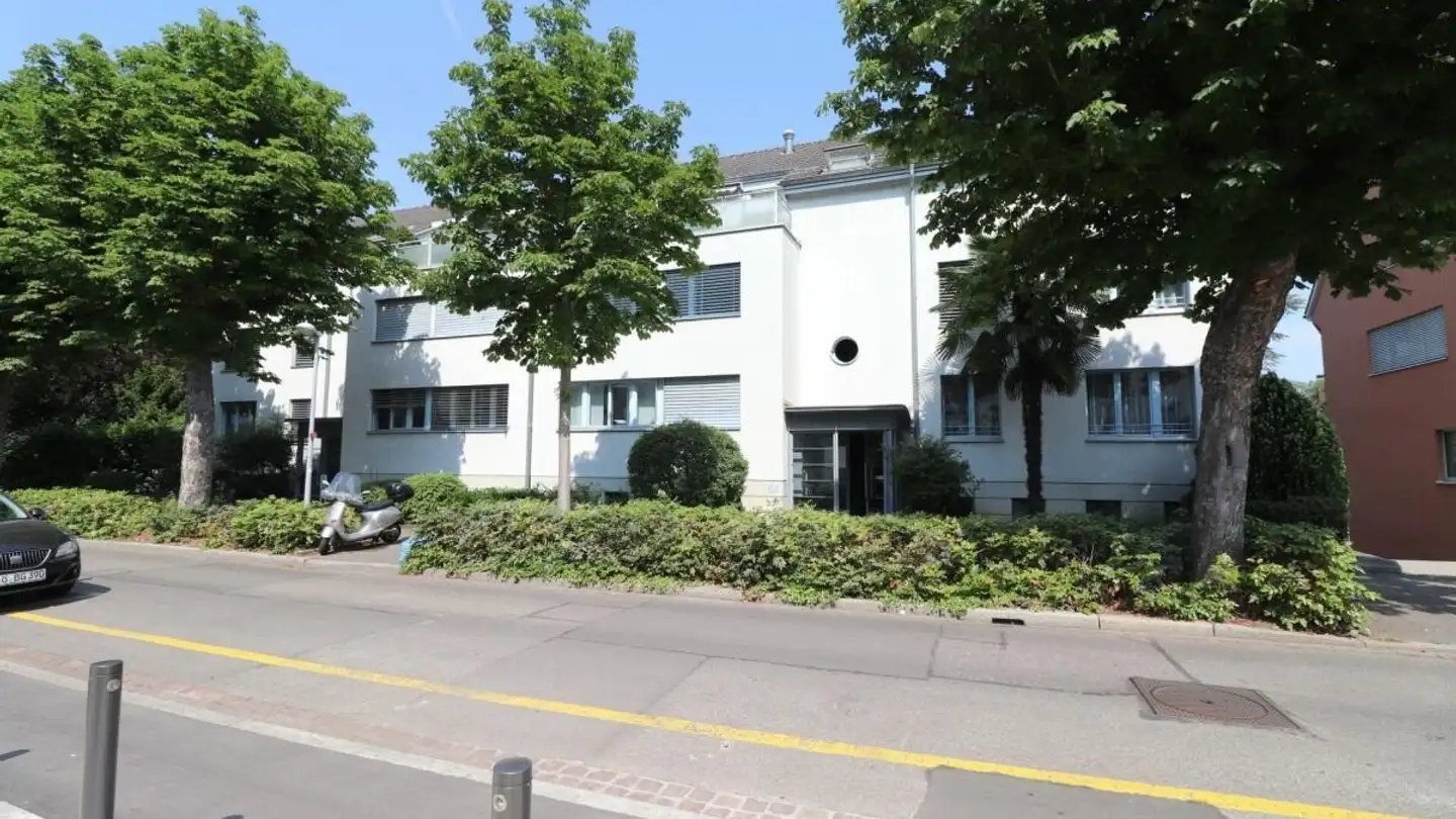 Outdoor parking space for rent - Kleinriehenstrasse 43, 4058 Basel