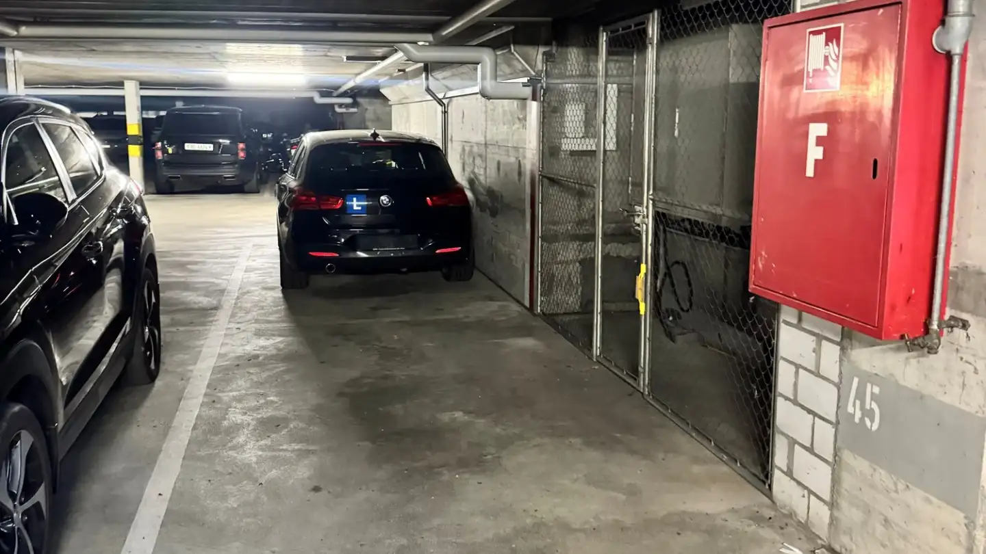 Underground parking space for rent - Bodenacker 24, 3065 Bolligen