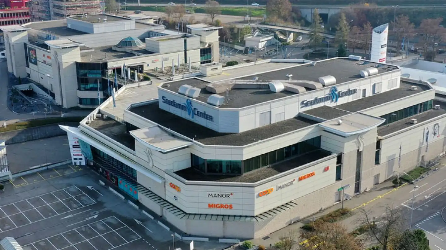 Bureau à louer - Gwattstrasse, 8808 Pfäffikon SZ - Photo 2