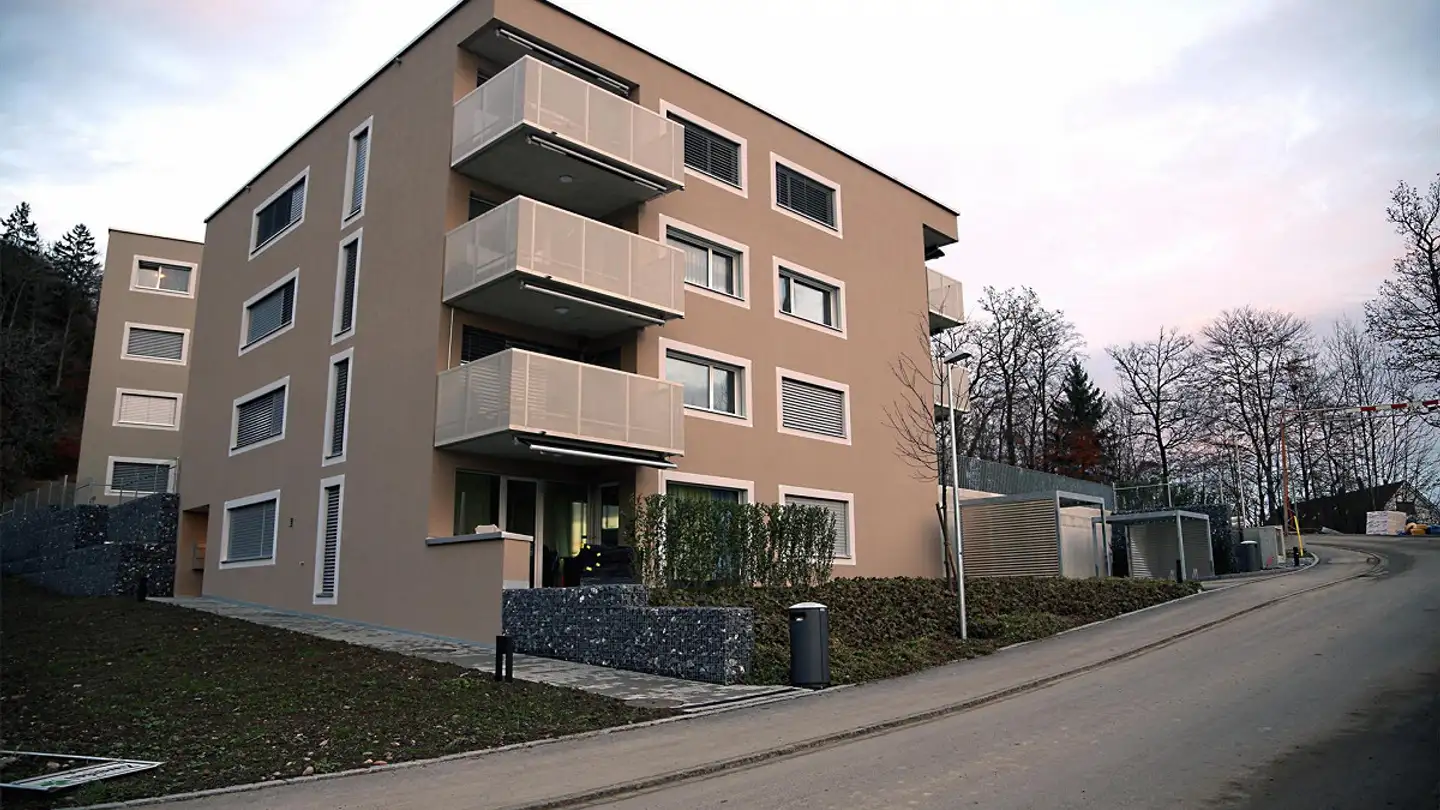 Appartement à louer - Ulmenstrasse 1, 8636 Wald ZH - Photo 2