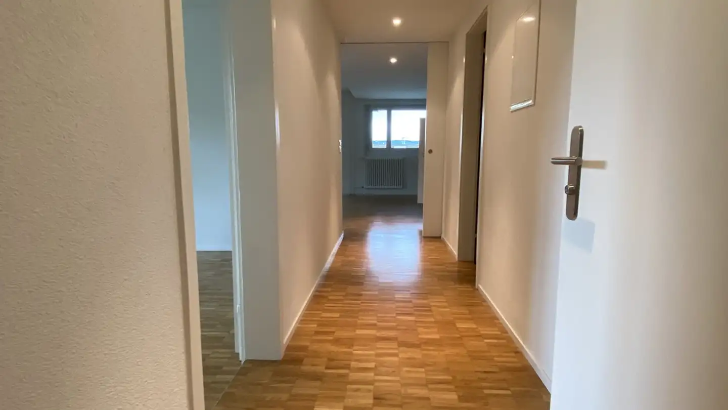 Apartment for rent - Glärnischstrasse 25, 8134 Adliswil - Photo 3