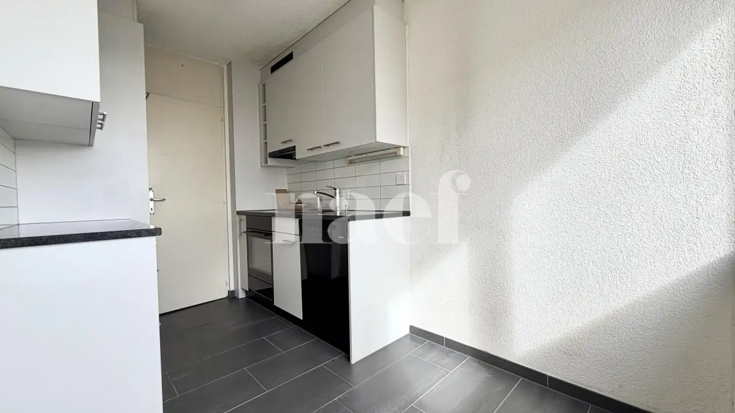 Appartement à louer - Rue Du Rocher 36, 2000 Neuchâtel - Photo 2