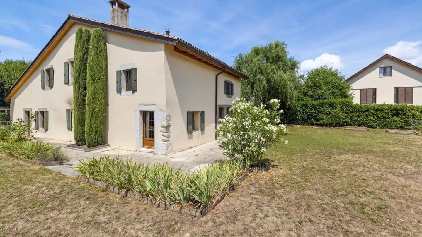 Single house for sale - 1258 Perly