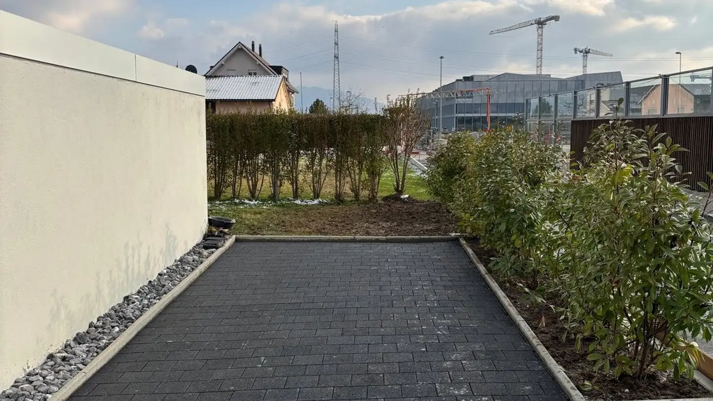 Place de parking extérieure à louer - Knonauerstrasse 106, 6330 Cham