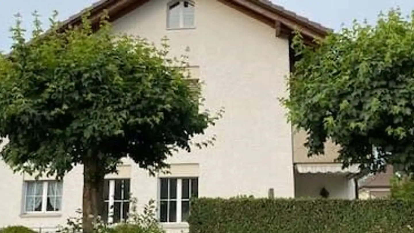 Casa bifamiliare in affitto - Chälenstrasse 17, 4654 Lostorf