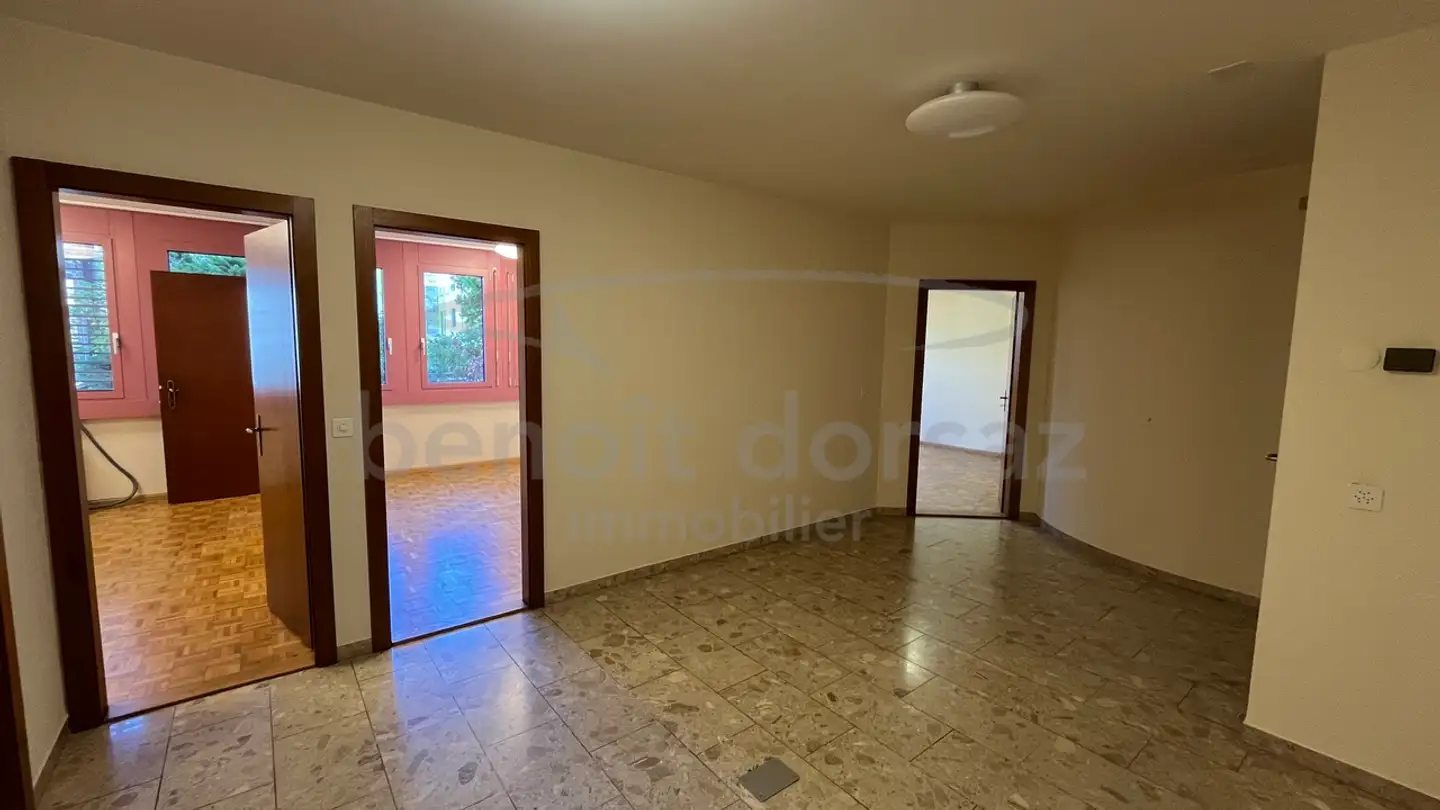 Spazio ufficio in affitto - Avenue De La Gare 34, 1950 Sion - Photo 2