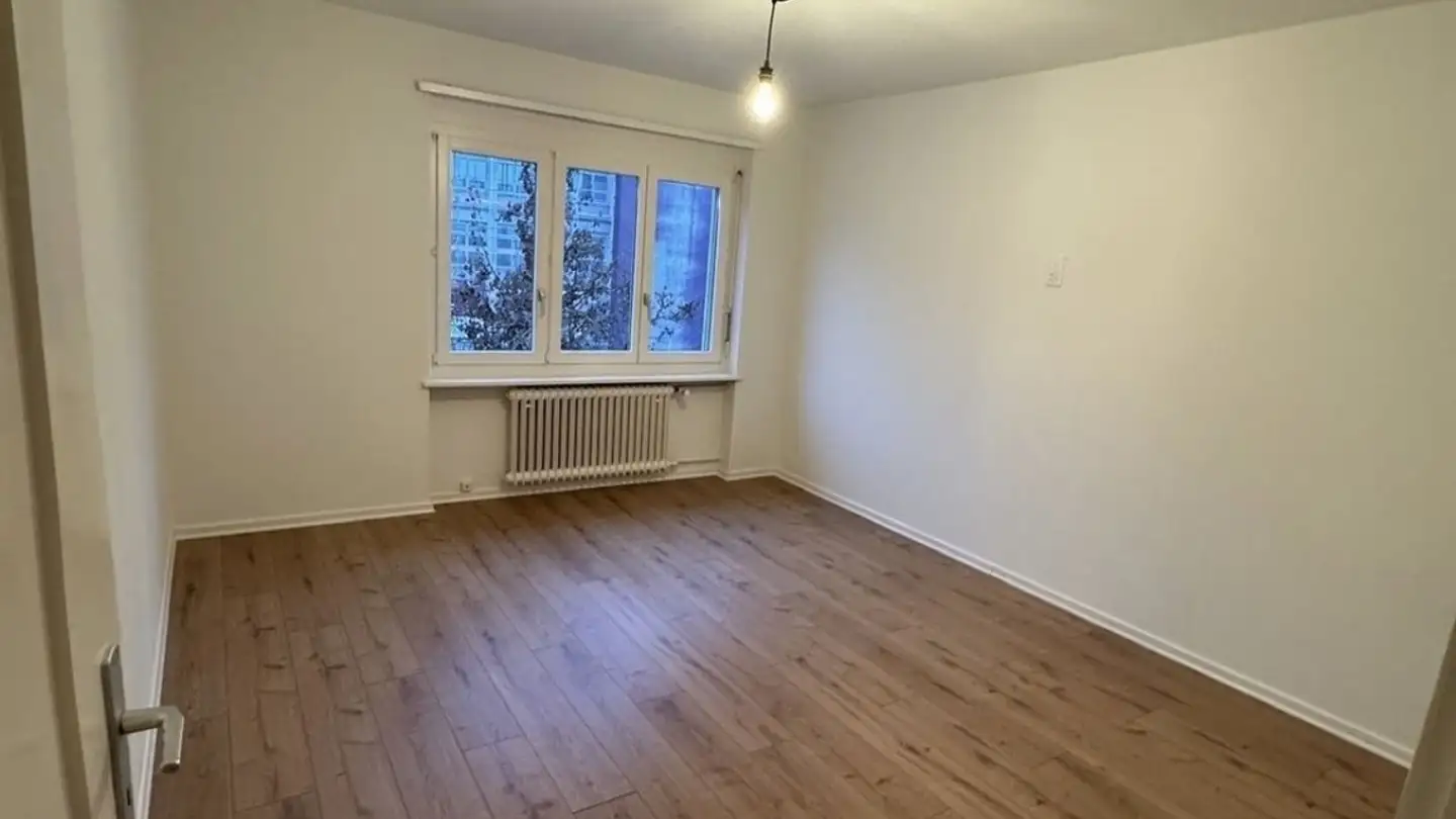 Chambre à louer - Badenerstrasse 582, 8048 Zürich