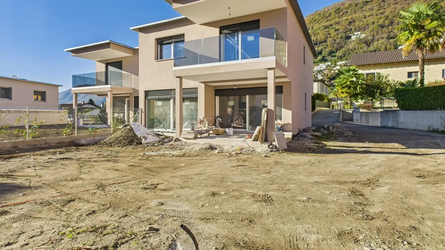 Casa a gradini in vendita - Via Locarno, 6516 Cugnasco - Foto 2